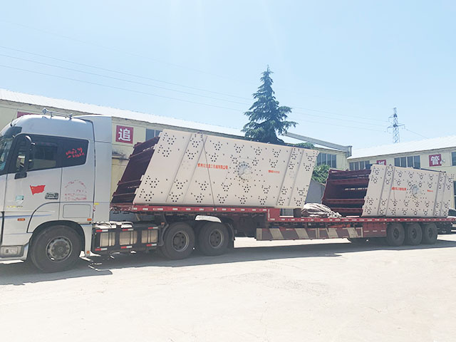 發(fā)貨了！中意振動篩裝車成功，準備出發(fā)！